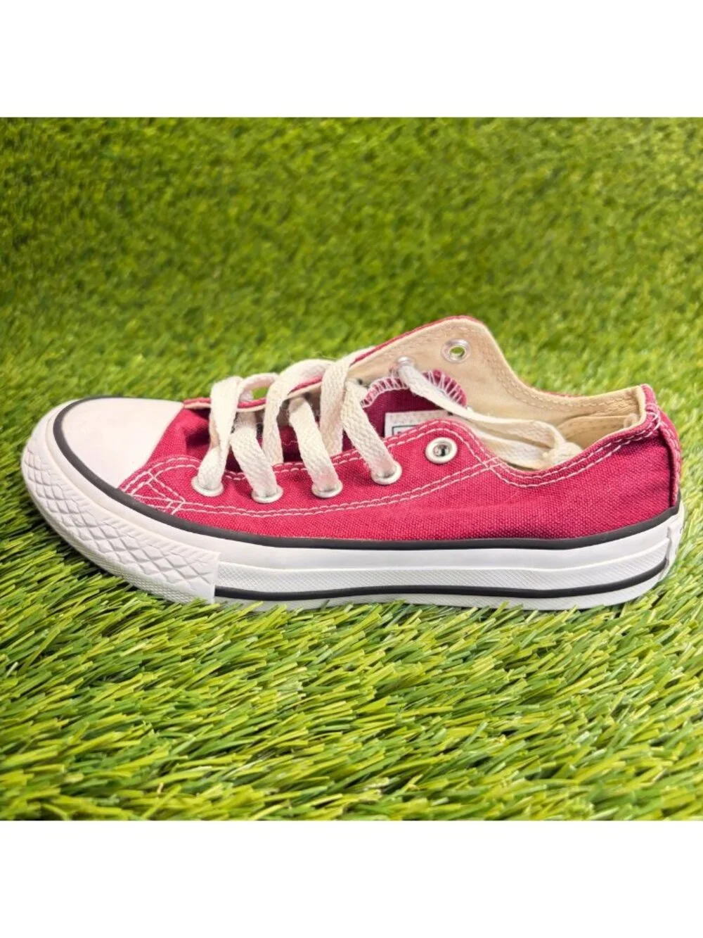 Converse Chuck Taylor All Star Low Boys Size 12C Maroon Athletic Shoes Sneakers